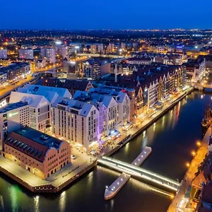 Baltic Riviera - Luxurious With Patio And River View Apartment